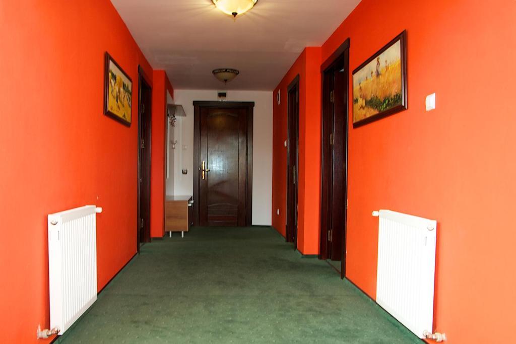 Pension Casa Dunarea Predeal Rum bild